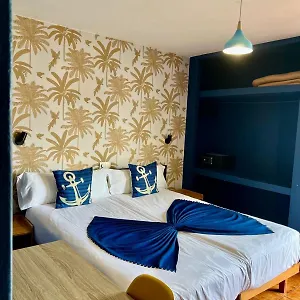 https://hostal-balearic.ibizaislandhotels.net